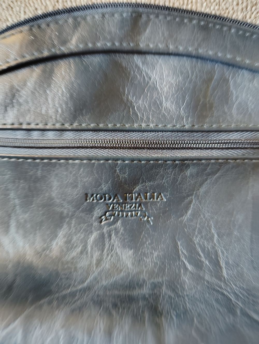 Vintage Moda Italia Shoulder Bag Navy Zipper Accent Gold Hardware Medium Purse
